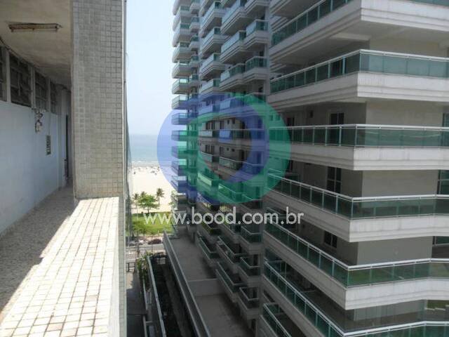 #1061 - Apartamento para Venda em Santos - SP