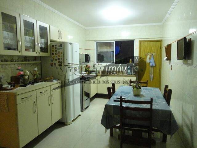 Apartamento para Venda em Santos - 2