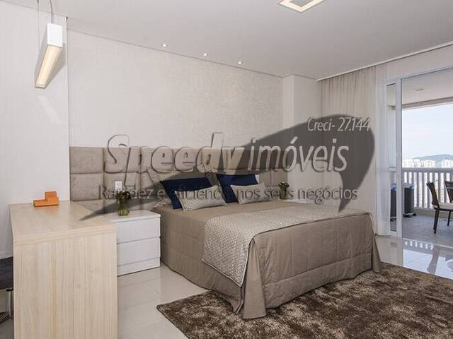 Apartamento para Venda em Santos - 4