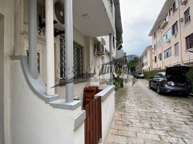 #3194 - Casa para Venda em Santos - SP - 2