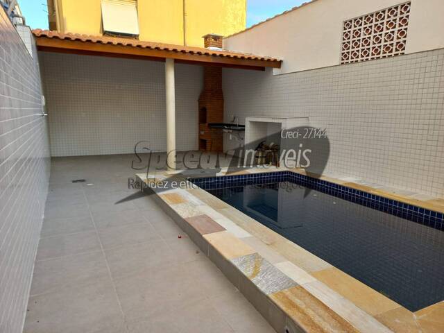 #3202 - Casa para Venda em Santos - SP - 1