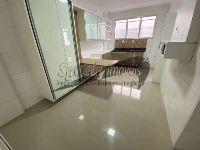 Apartamento para Venda em Santos - 4