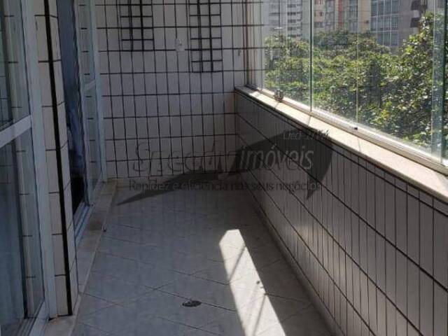 #3308 - Apartamento para Venda em Santos - SP