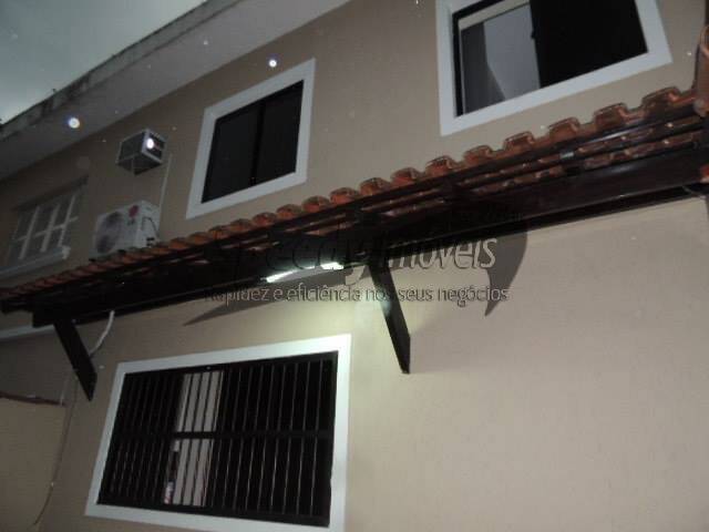 #SO0025 - Sobrado para Venda em São Vicente - SP - 2