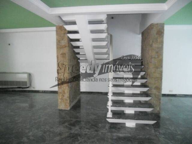 Sobrado para Venda em Santos - 3