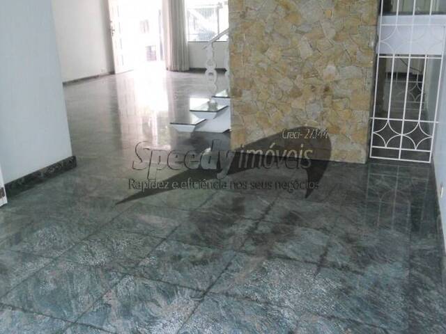 Sobrado para Venda em Santos - 4