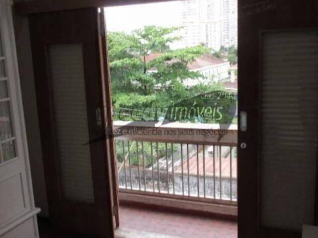 Apartamento para Venda em Santos - 2