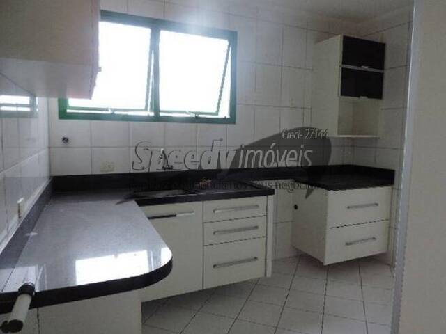 Apartamento para Venda em Santos - 2