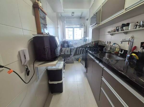 Apartamento à venda com 2 quartos, 87m² - Foto 11